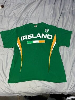 Delta Green Short-Sleeve Crewneck Tee with Logo Tag